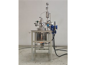 10L不銹鋼手動吊桿升降反應(yīng)釜已完工發(fā)往淄博